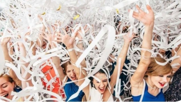 Приглашаем на танцевально-развлекательную программу «Серпантин веселья»